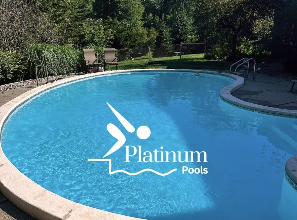 Platinum pools logo pic